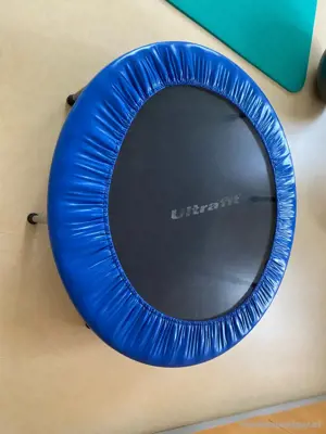 zu verschenken Trampolin