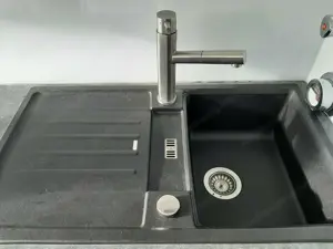 Hochwertige Küche von Elementa (Elektrogeräte Miele + Blaupunkt) Bild 8