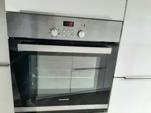 Hochwertige Küche von Elementa (Elektrogeräte Miele + Blaupunkt) Bild 2