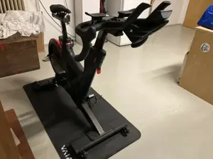 IC8 Life Fitness Indoor Cycling Bike Powertrainer Bild 2