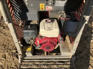 IHI Dumper Bagger Bild 3
