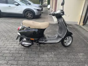 Vespa LX 50 Moped   Mofa Bild 3