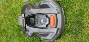 Rasenroboter, Rasenmäher mit Ladestation und Extras Bild 3
