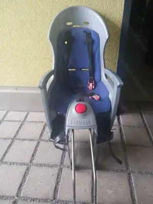 Kinderfahrradsitz Hamax ohne Gepäckträger zu verschenken  Bild 3