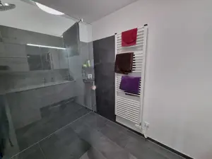 Moderne Gartenwohnung in Hohenems  Bild 3