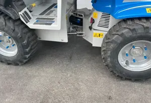 Multione MK Hoflader Radlader mit Schaufel-Palettengabel Avant Bild 6