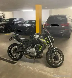 Kawasaki Z750 