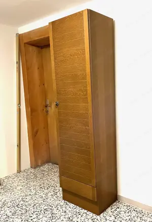 Schrank mit Regalen und Schublade Bild 2