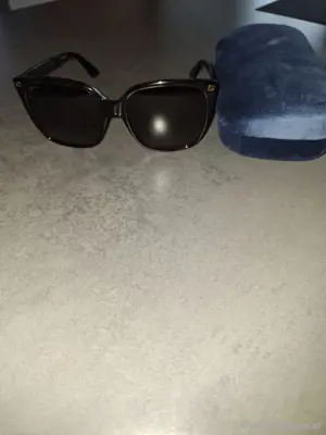 Sonnenbrille