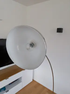 Stehlampe gebogen Bild 2