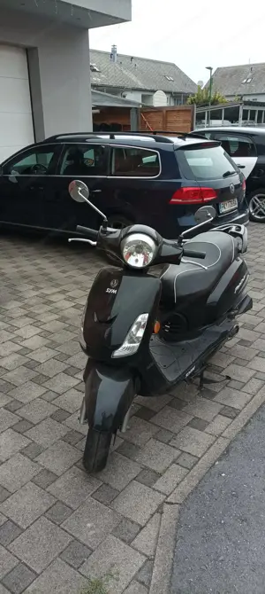 Roller SYM 50ccm schwarz 