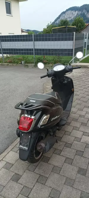 Roller SYM 50ccm schwarz  Bild 2