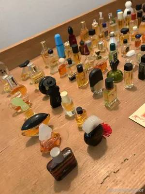 101 Stück Miniatur Flacons für Sammler Bild 5