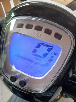 Sym Mio 50i Bild 2