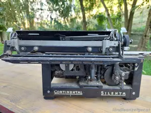 Alte Schreibmaschine Bild 3