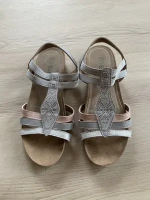 Sandalen Mädchen, Gr 37, Top Zustand
