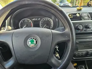 Skoda Roomster 1'6 Diesel..tolles Raumwunder für Sport oder Kinderwagen Bild 5