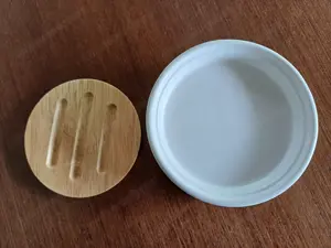 Schöne Seifenschale aus Keramik und Holz Bild 2
