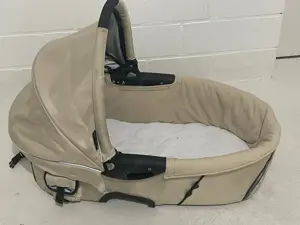Babytragetasche bzw. Liegeschale von Quinny Neu! 