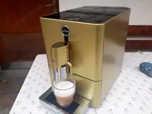 Jura ENA Micro 9 - Sondermodell in Gold - Service NEU