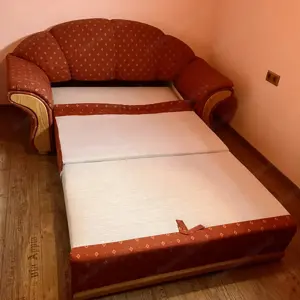 Ausziehbares Sofa, unbenutzt. Bild 2