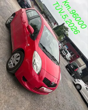 Toyota Yaris Km.96000 Bild 3