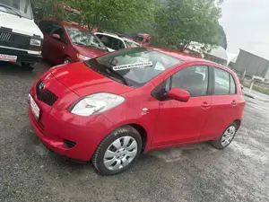 Toyota Yaris Km.96000 Bild 4