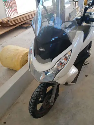 Honda Roller 125ccm Bild 2