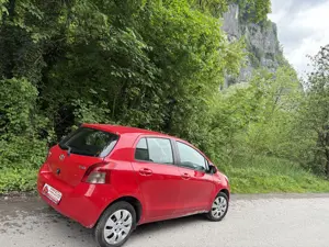 Toyota Yaris Km.96000 Bild 9