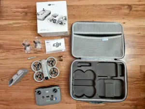 DJI Neo Fly More Combo
