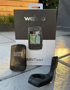 Wahoo Elemnt Bolt V 2 GPS Fahrradcomputer - Schwarz
