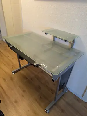 Schreibtisch 
