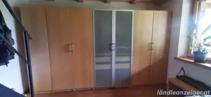 Grosser Schrank zu verschenken 