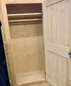 Massivholzschrank Garderobe 1-türig  Bild 2
