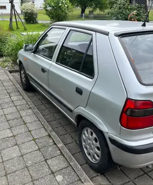 Skoda Felicia für Bastler oder Ersatzteilager Bild 4