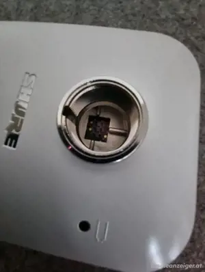 Shure ULXD8W-H51 Sender Bild 4