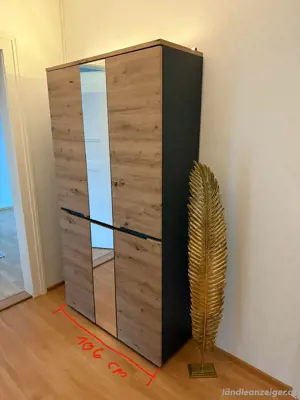 Flurmöbel  Bild 2