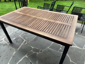 Gartentisch  Bild 2
