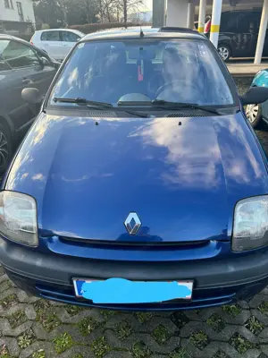 Renault Clio Auto Blau