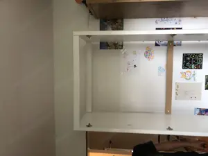 Weißer Schrank Vollholz für Kinderzimmer  Bild 3