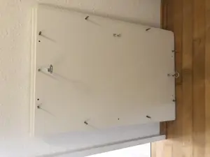Weißer Schrank Vollholz für Kinderzimmer 