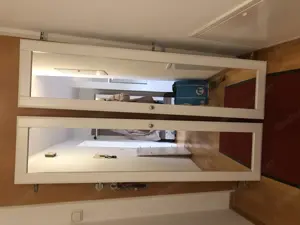 Weißer Schrank Vollholz für Kinderzimmer  Bild 8
