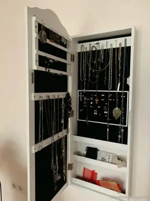 Schmuckschrank zum Aufhängen Bild 3