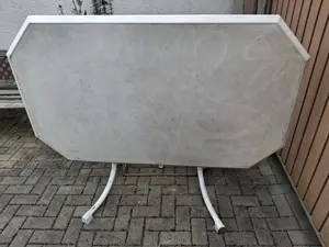 Gartentisch