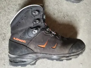 Lowa Wanderschuhe 42 Bild 5