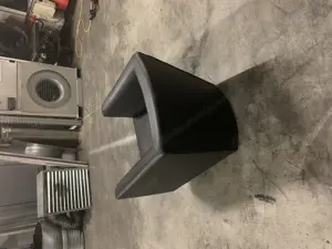 Mehrere Ledersessel und Bänke zu verschenken Bild 3