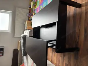 Ausziehbarere Couchtisch