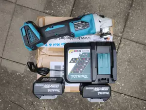 Winkelschleifer Makita DGA 404 mit 2 Akkus 6AH und Ladegerät
