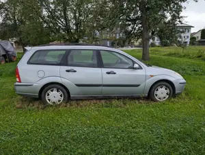Ford Focus Kombi 1.8Tdci Bild 4