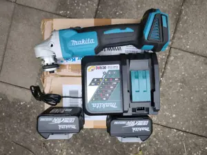 Winkelschleifer Makita DGA 404 mit 2 Akkus 6AH und Ladegerät